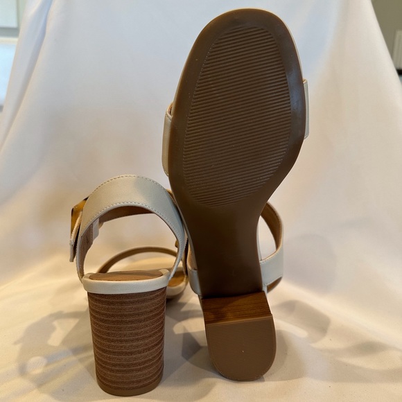 LOFT Women’s Ivory Sandals, Size 8M.  NWOT in excellent condition! - Picture 5 of 7